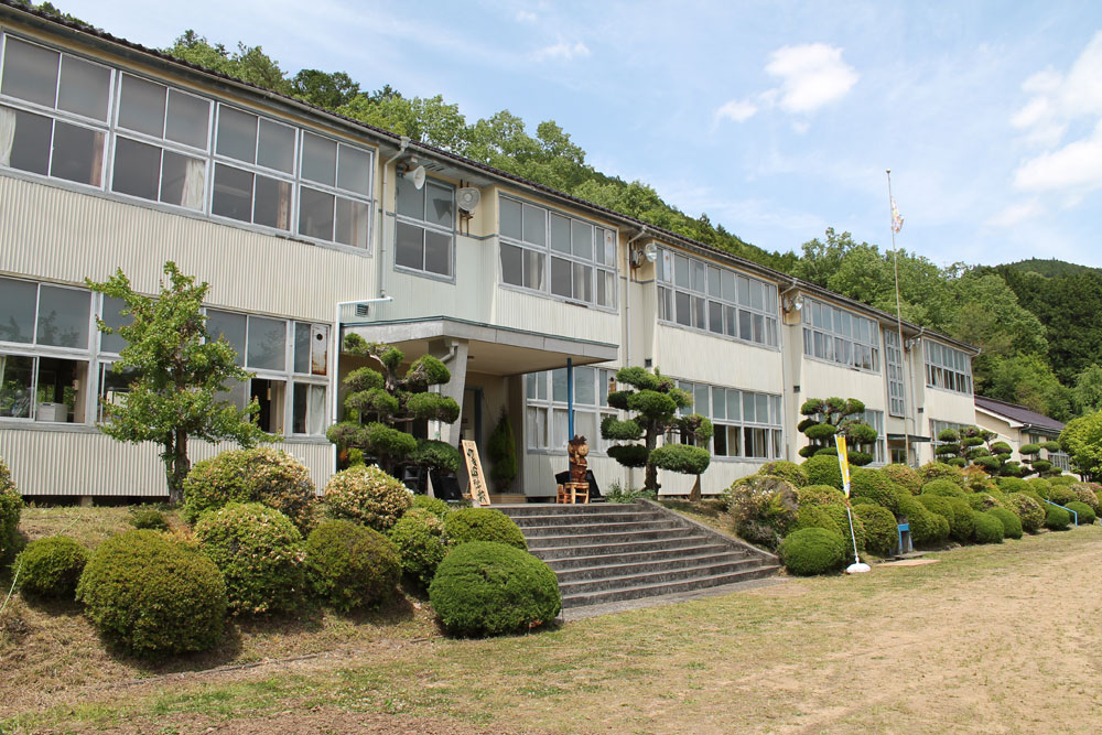 のき山学校校舎